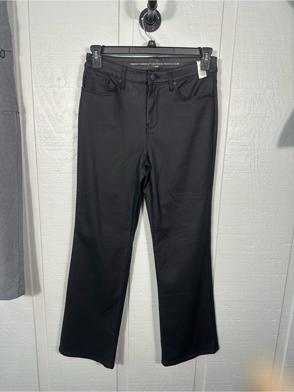 Chicos Black Perfect Stretch Girlfriend Bootcut Pants Size .05/XS EUC - Picture 1 of 8